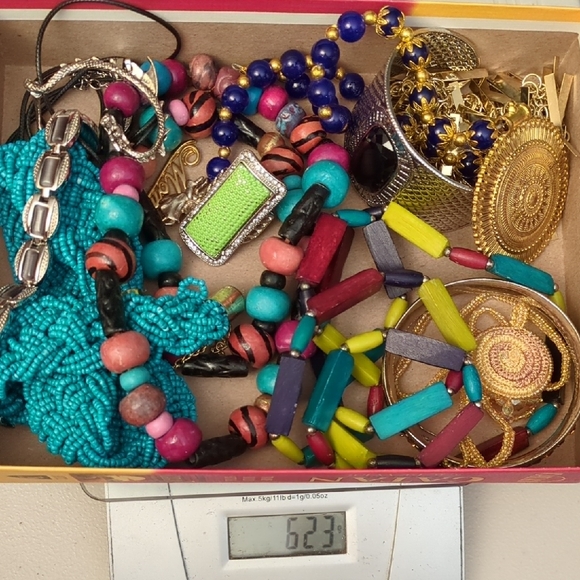 Jewelry - Bag 6AK - Mixed Craft And Wearable Jewelry 623g